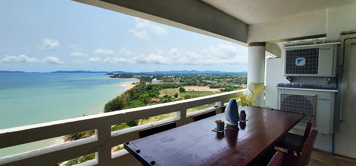 Condo with outstanding beach view and large pool area in Phayoon Garden Cliff, Ban Chang - Condominium - Baan Chang - Phayoon Garden Cliff