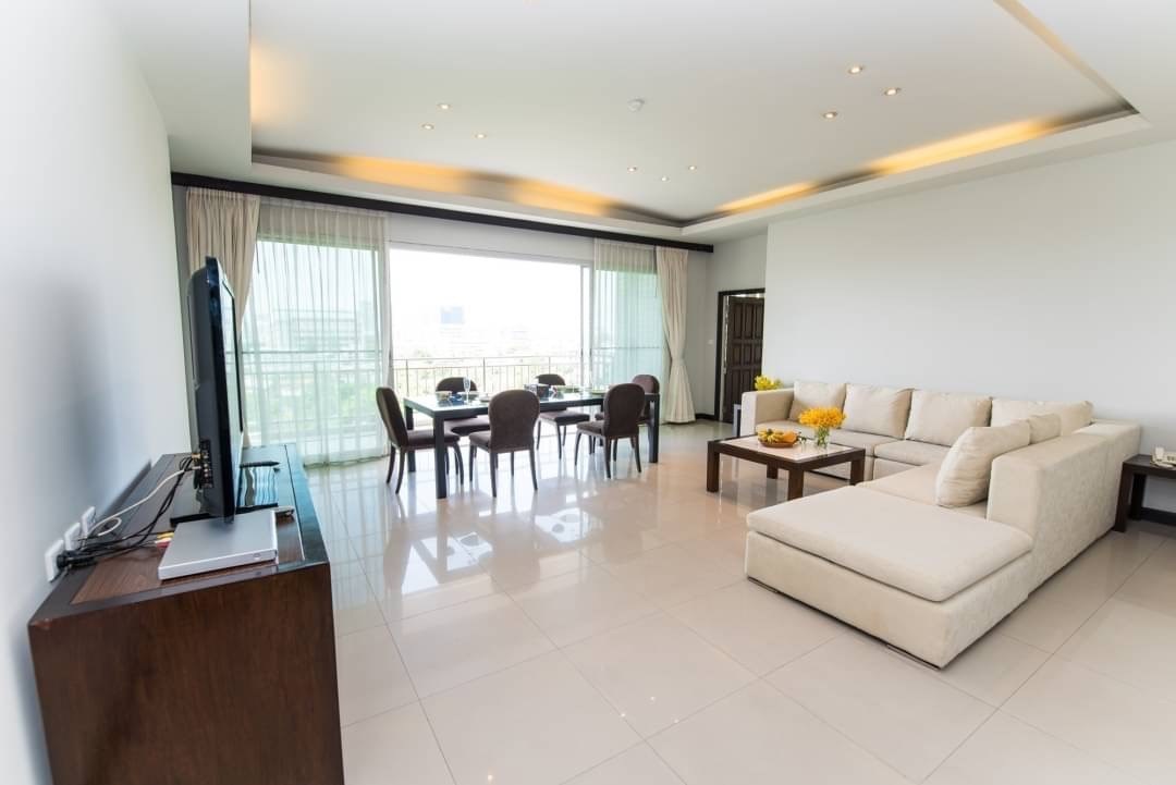 Baan Thirapa 4 bedroom apartment for rent - Condominium - Thung Maha Mek - Sathorn