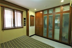 masterbed2
