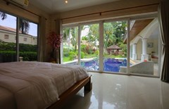 bedroom2