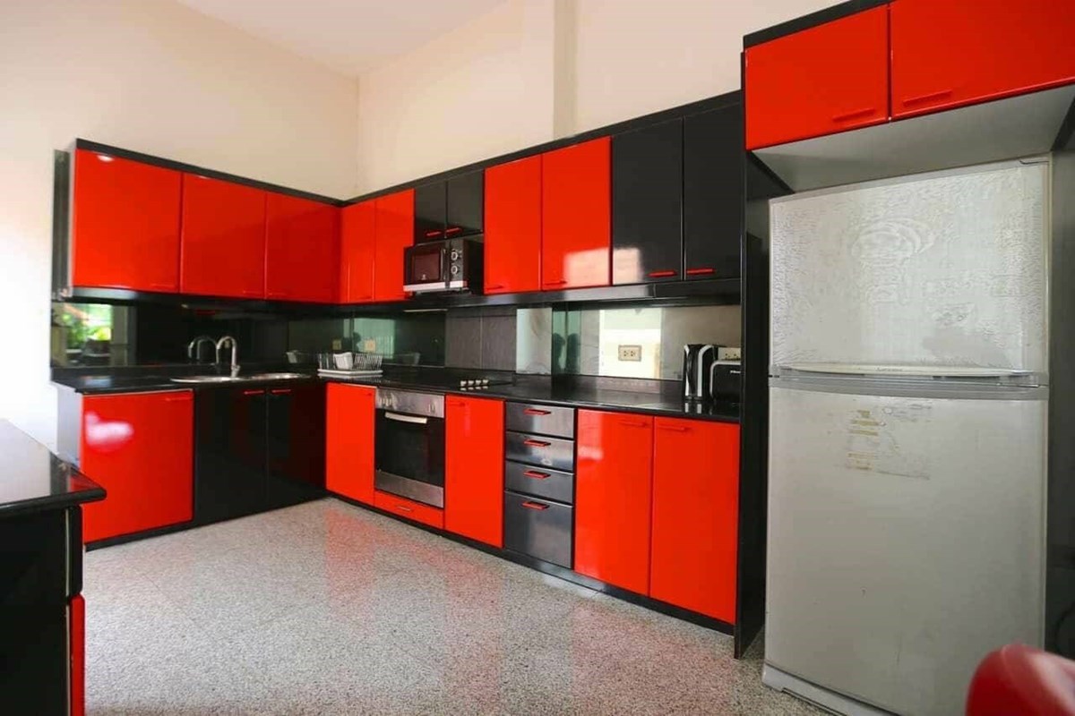kitchen kitchen
