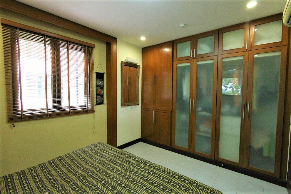 masterbed2