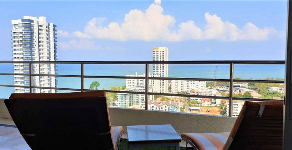 balconyliving balconyliving