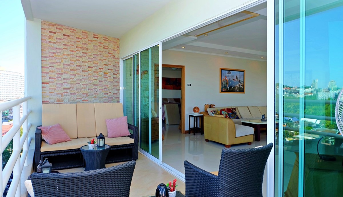 balcony balcony
