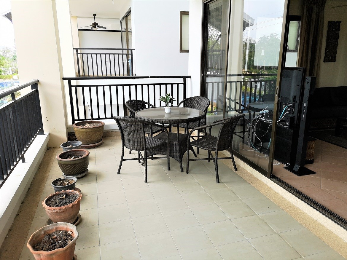 balconyliving balconyliving