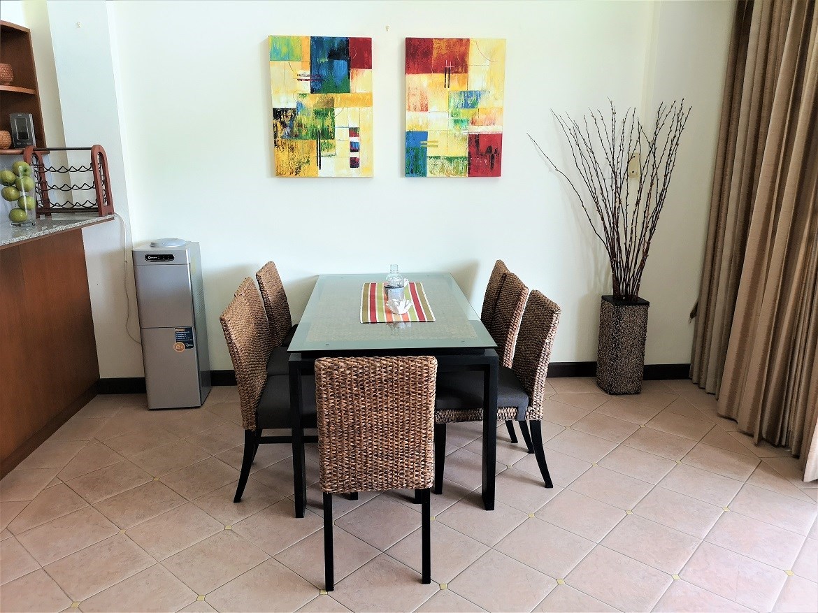 dining dining