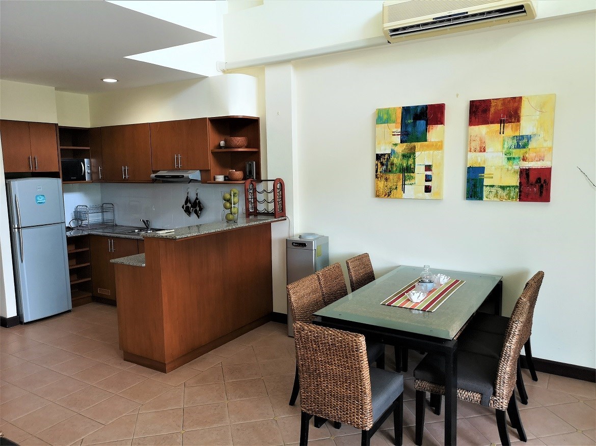 diningkitchen diningkitchen