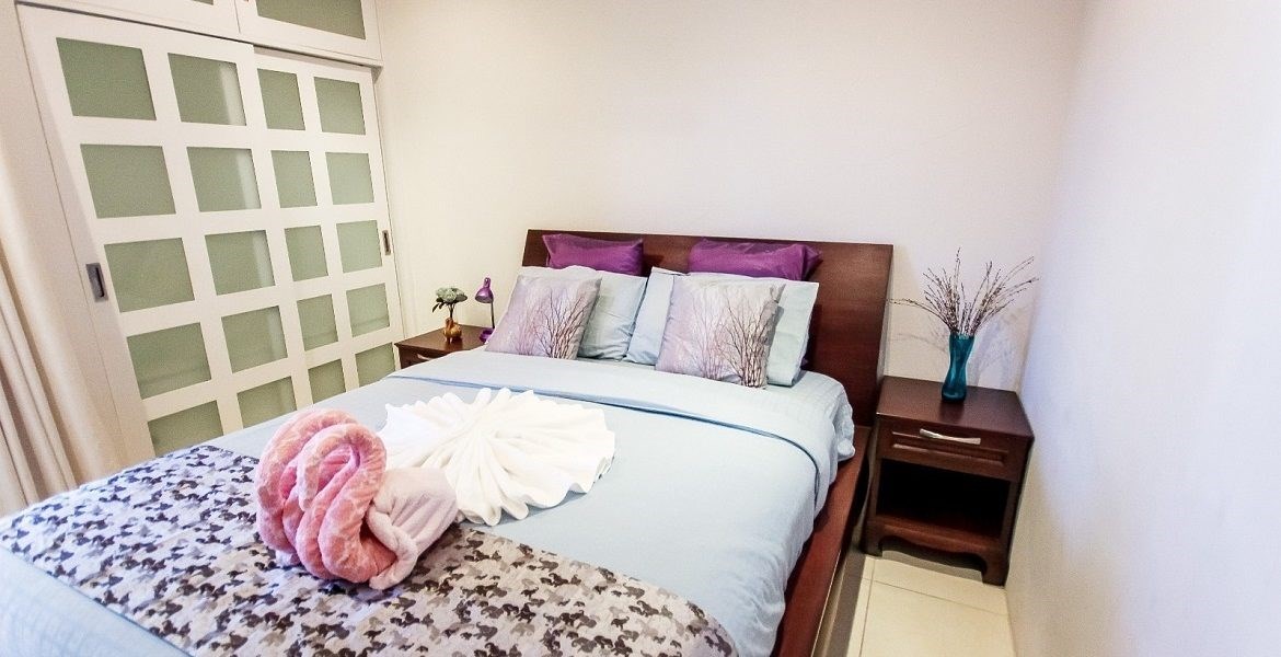 bedroom bedroom