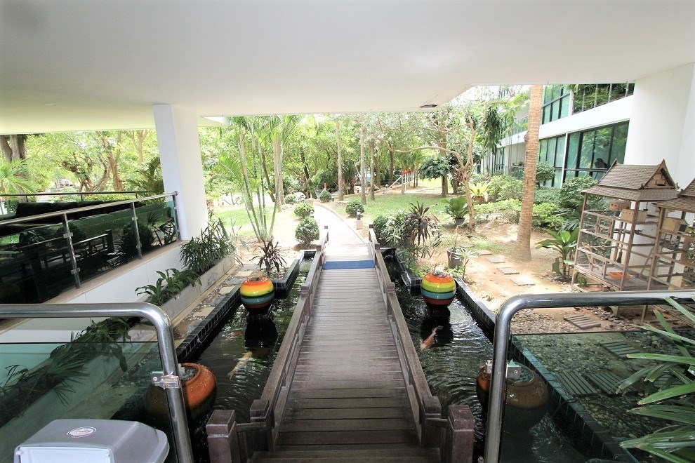 lobbygarden1