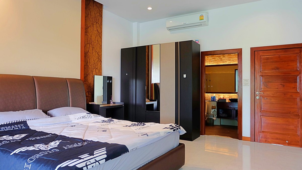 masterbed2 masterbed2